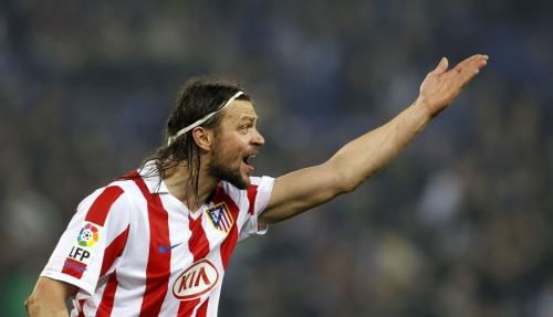 2011-01-062011-01-06t201225z_01_bar103_rtridsp_3_soccer-spain-cup_reuters