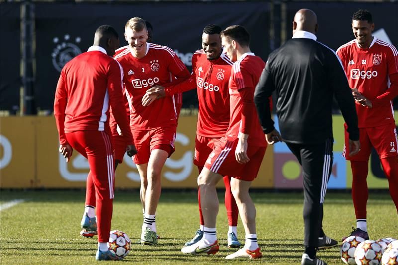 لاعبو أياكس