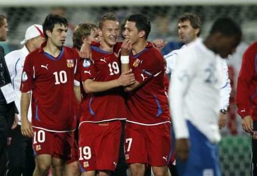 2011-06-192011-06-19t205210z_01_dst20_rtridsp_3_soccer-euro21_reuters