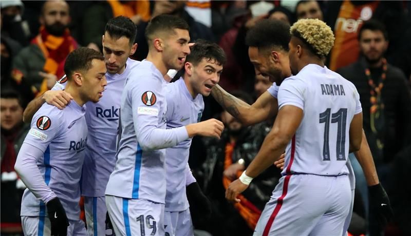 لاعبو برشلونة