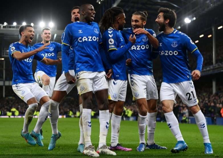 لاعبو إيفرتون