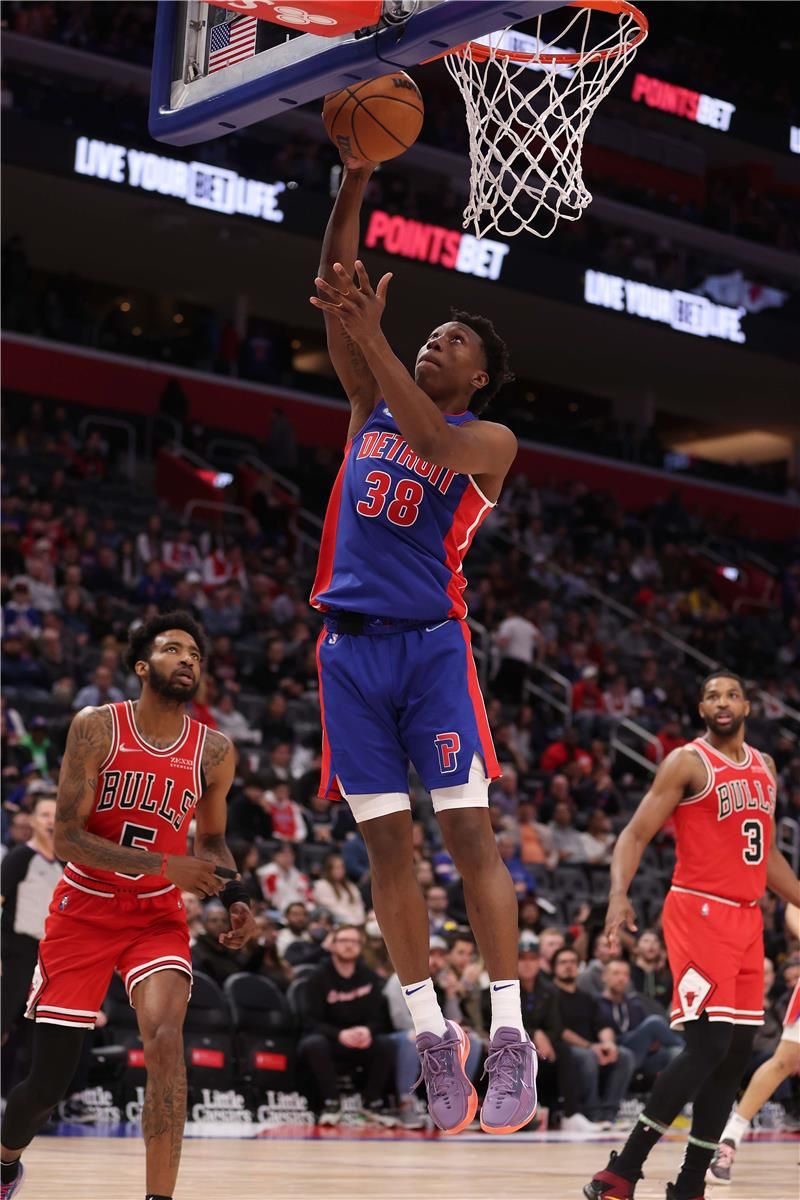 ديترويت بيستونز