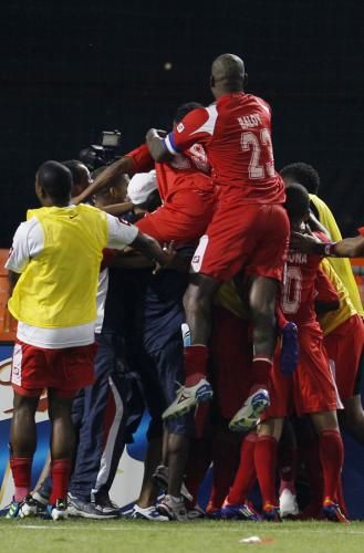 2011-06-202011-06-20t012952z_01_was213_rtridsp_3_soccer-concacaf_reuters