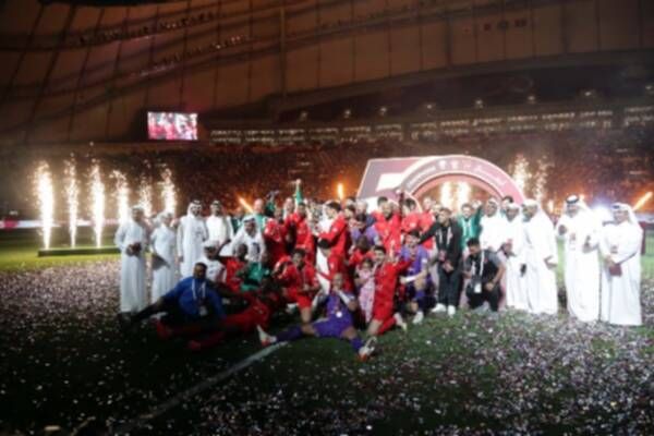 من الاحتفال بالتتويج