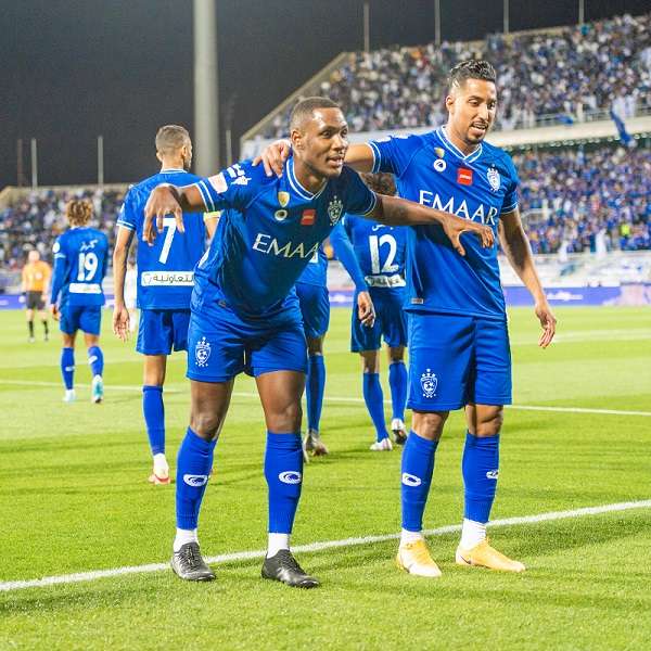 لاعبو الهلال