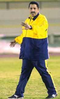 المنسق الفني  لنادي للنصر علي كميخ