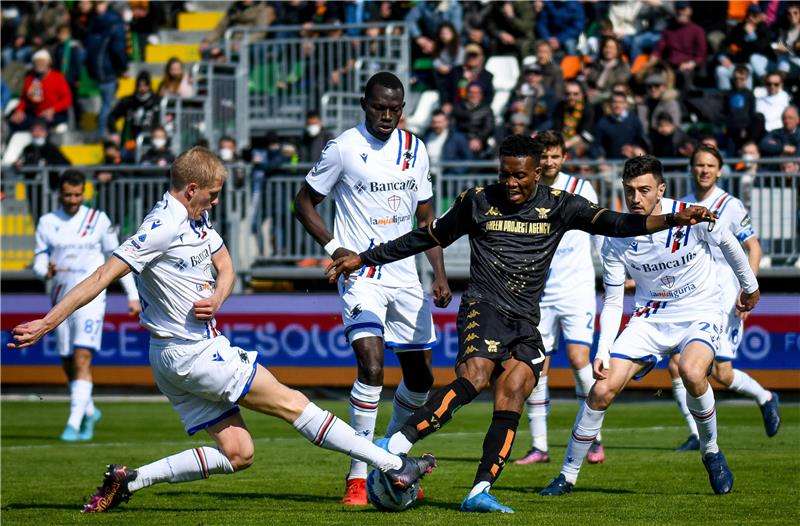 لقطة من المباراة