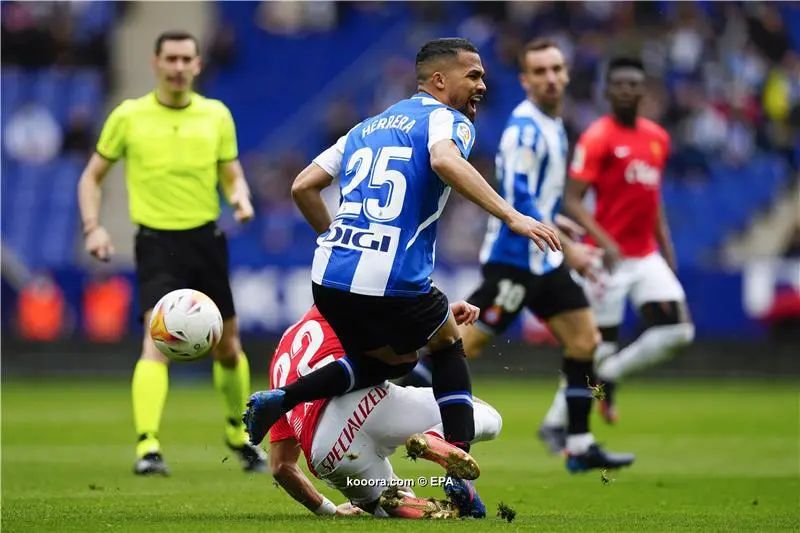 ?i=epa%2fsoccer%2f2022-03%2f2022-03-20%2f2022-03-20-09838016_epa