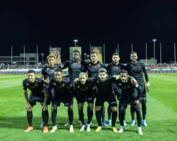 لاعبو الشباب