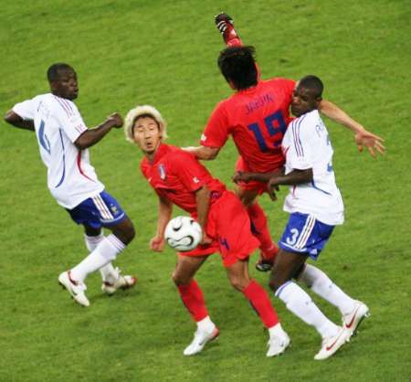 أداء هجومي اتسم بالقوة من كلا الفريقين الفرنسي والكوري الجنوبي