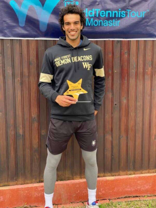 إسكندر منصوري 