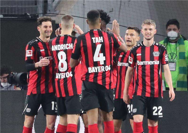 لاعبو بايرليفركوزن 