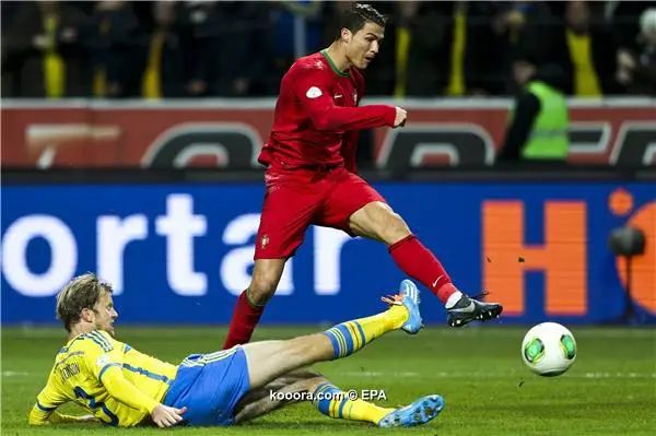 ?i=epa%2fsoccer%2f2013-11%2f2013-11-19%2f2013-11-19-03957479_epa