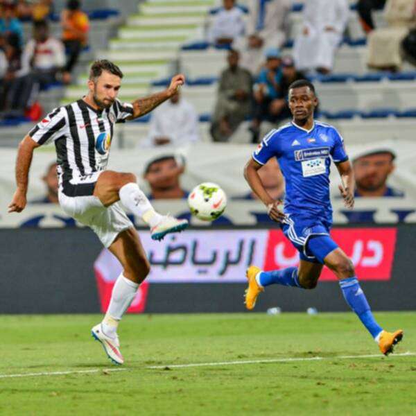 من الدوري الإماراتي