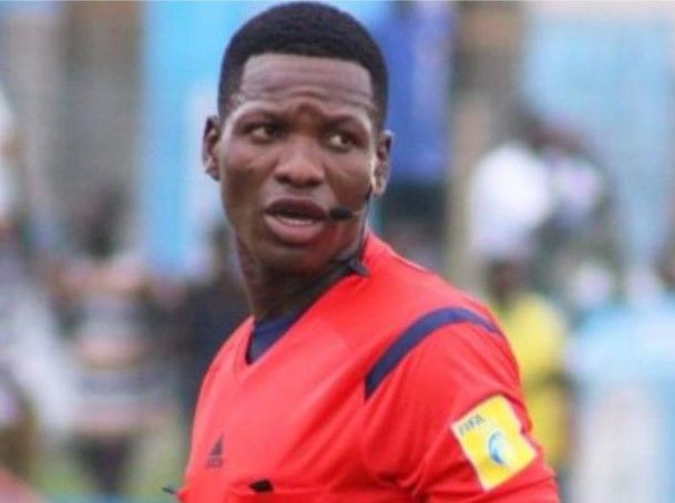 دانيال نيي لاريا