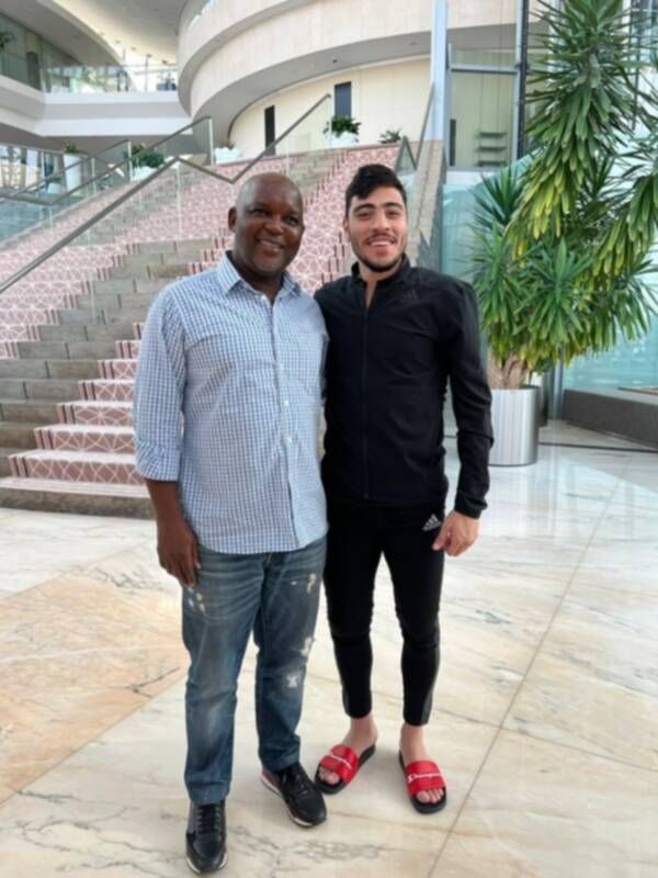 موسيماني وأكرم توفيق