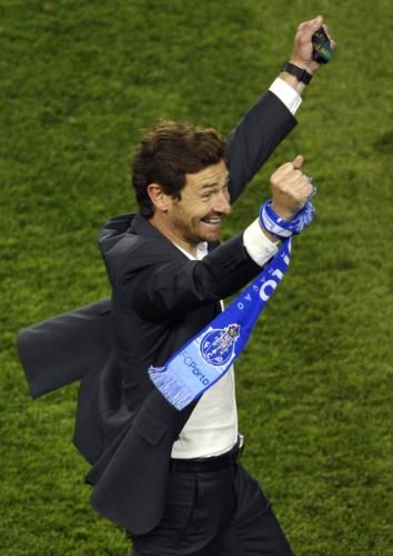 2011-05-182011-05-18t212604z_01_dub-523_rtridsp_3_soccer-europa_reuters