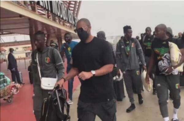 من وصول البعثة