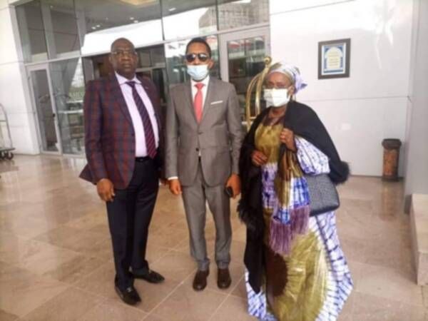 رئيس الاتحاد المالي مع وزير الرياضة المالي وسفيرة مالي بتونس 