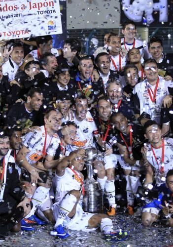 2011-06-232011-06-23t035528z_01_sao222_rtridsp_3_soccer-latam-libertadores_reuters