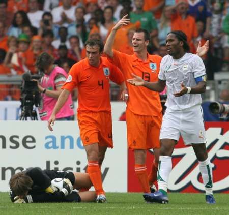 2006-06-16t172227z_01_wcyh45_rtridsp_2_sport-soccer-world