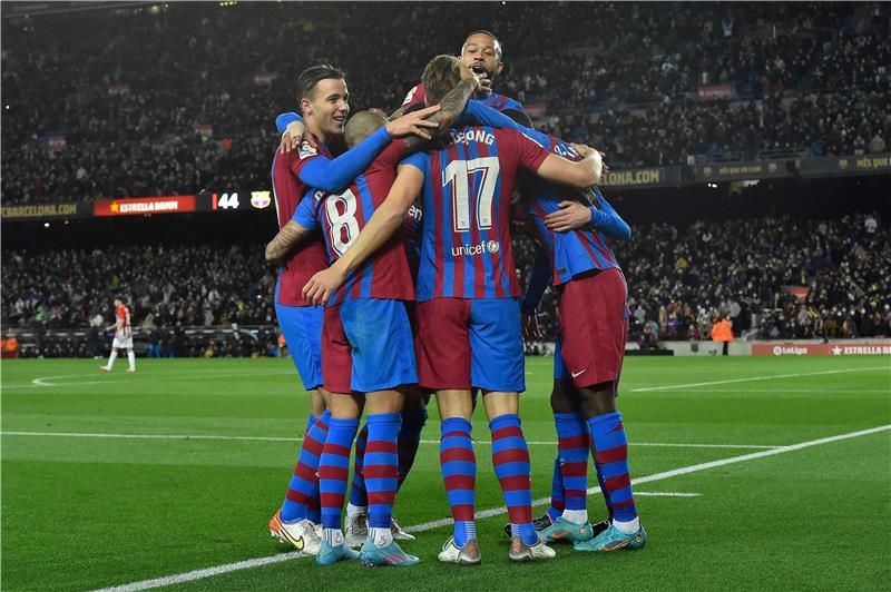 لاعبو برشلونة