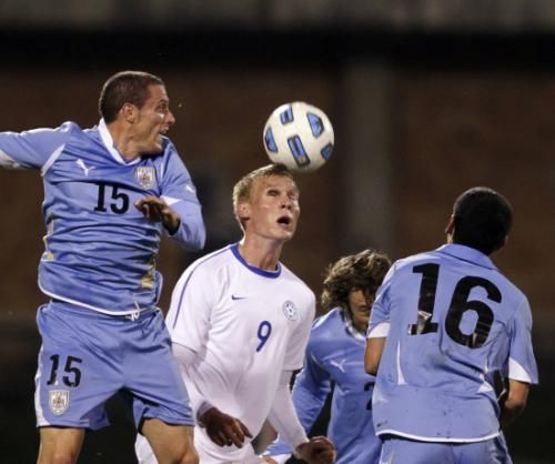 2011-06-242011-06-24t005839z_01_ast09_rtridsp_3_soccer-friendly_reuters