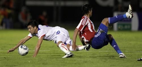 2011-06-242011-06-24t000650z_01_asu007_rtridsp_3_soccer-friendly_reuters