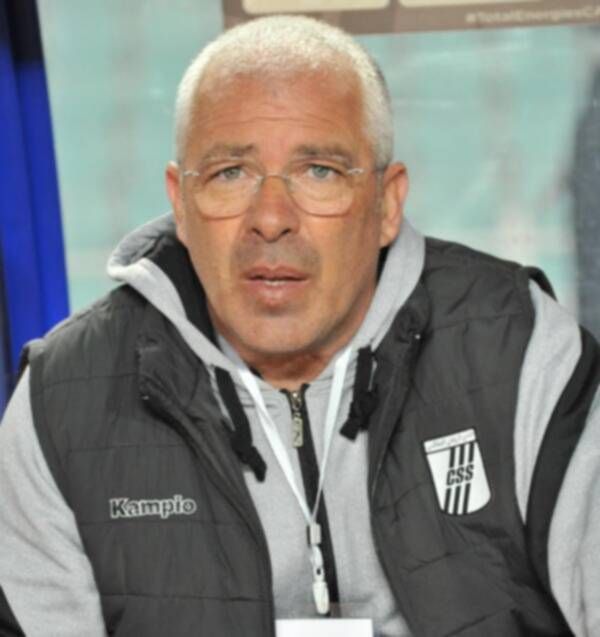 المدرب كوستا 