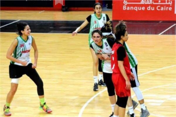 من دوري السلة سيدات