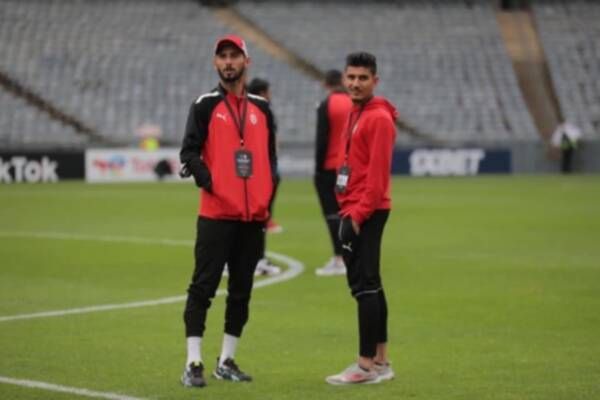 لاعبو الاتحاد من ملعب المباراة