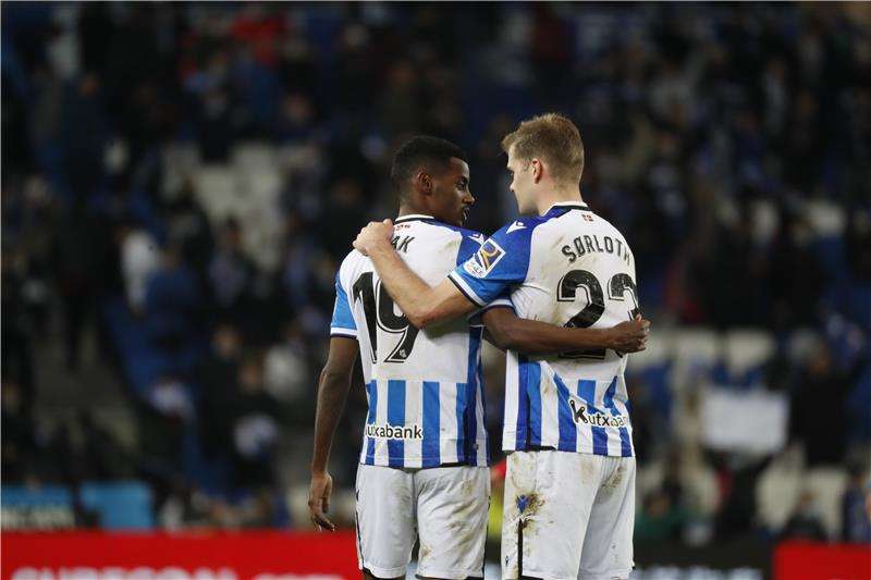 لاعبو سوسيداد 