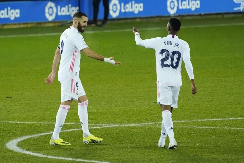 كريم بنزيما وفينيسيوس جونيور 