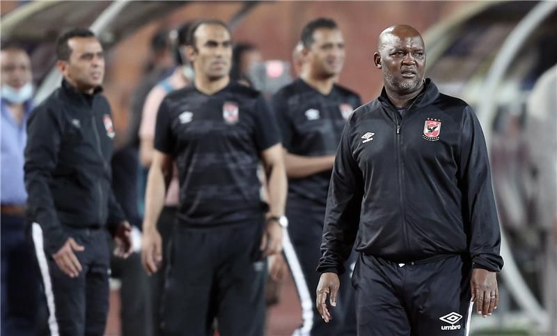 بيتسو موسيماني مدرب الأهلي