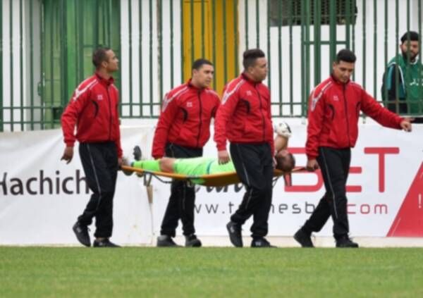 فاروق بن مصطفى يغادر مصابا