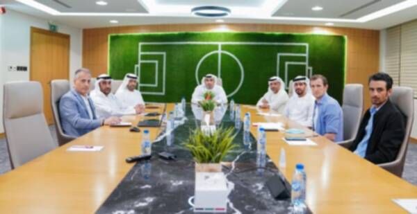 من الاجتماع