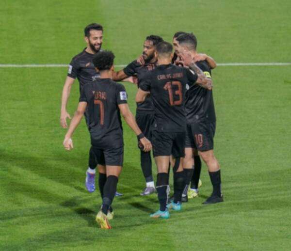 لاعبو الشباب