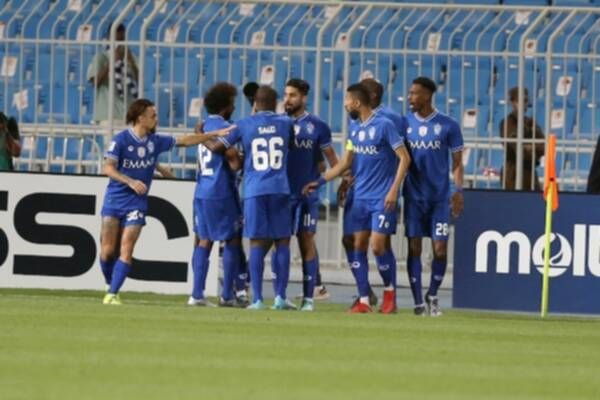 لاعبو الهلال