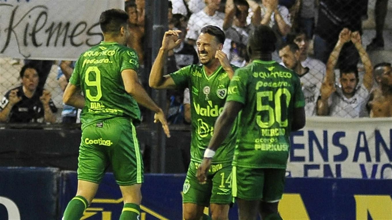 لاعبو سارميينتو 