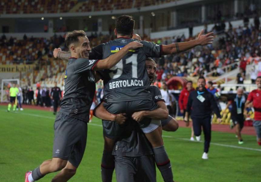 لاعبو قرا جمرك