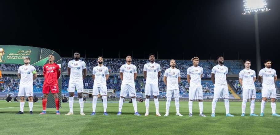 لاعبو الشباب 