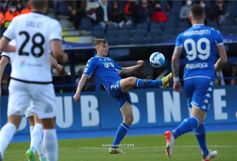 ?i=epa%2fsoccer%2f2022-04%2f2022-04-09%2f2022-04-09-09880246_epa