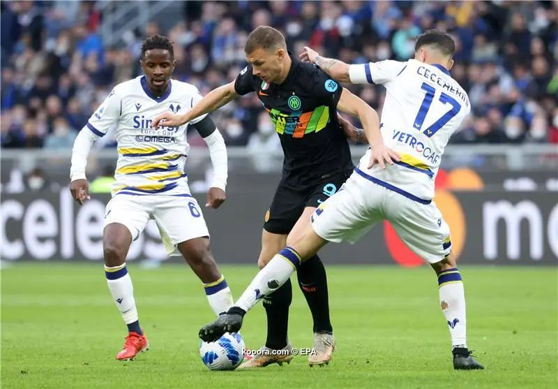 ?i=epa%2fsoccer%2f2022-04%2f2022-04-09%2f2022-04-09-09880785_epa