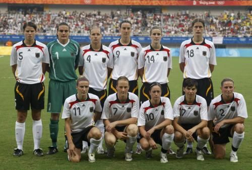 2008-08-18t105057z_01_olyrr242_rtrnsrp_0_olympics-soccer-_reuters