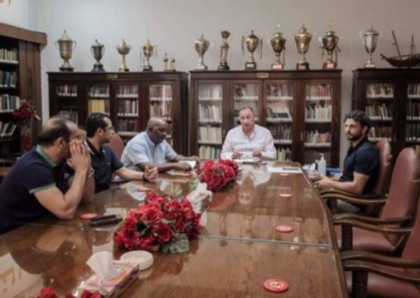 من الاجتماع