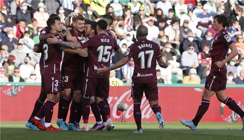 لاعبو سوسيداد 