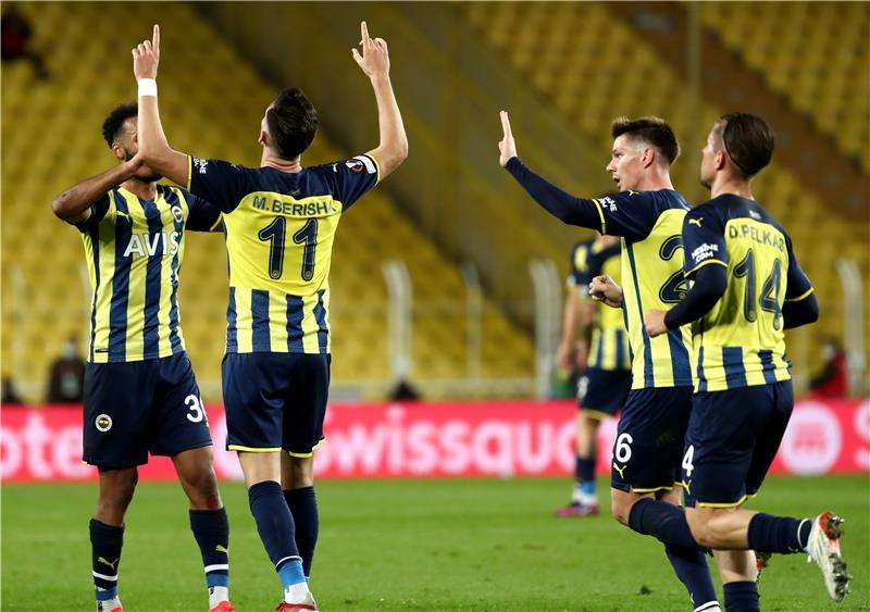 لاعبو فنربخشة 