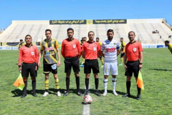 الحكم نعيم حسني في مباراة امس