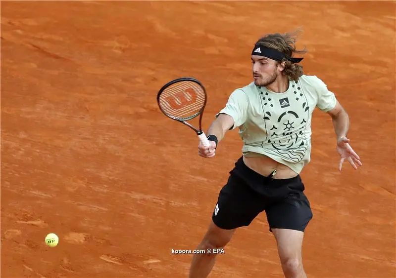 ?i=epa%2ftennis%2f2022-04%2f2022-04-12-09886340_epa