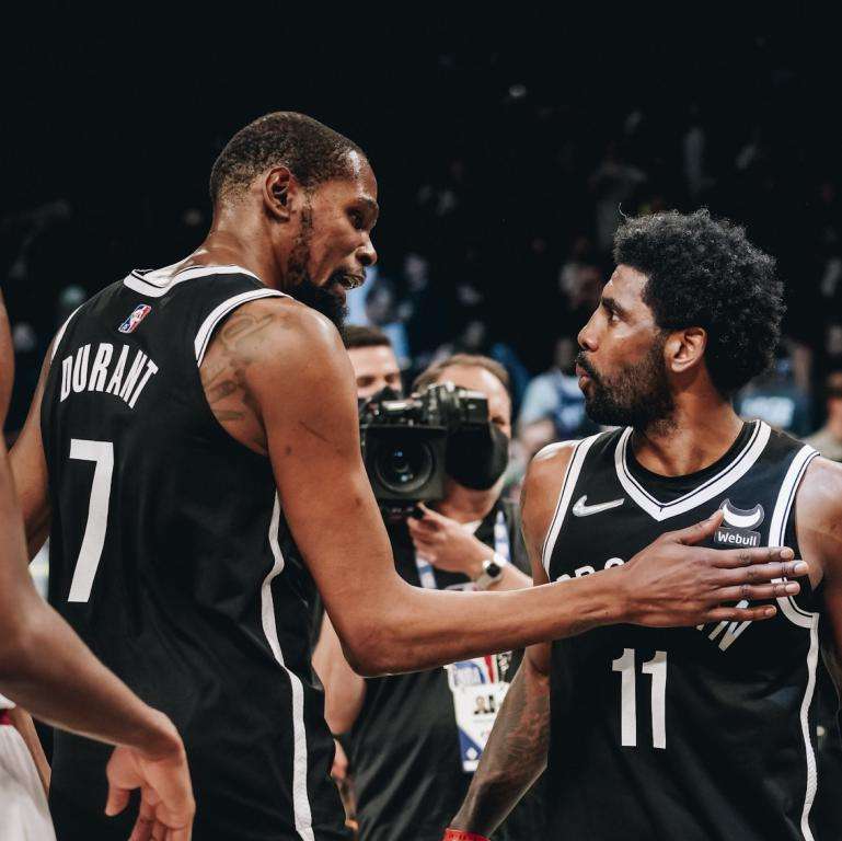 لاعبو بروكلن نتس